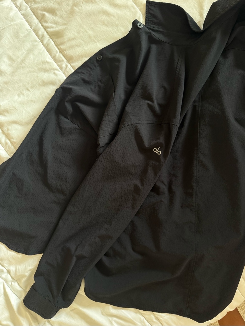 ALO Yoga Women's Black Lightweight Shirt Jacket - Picture 4 of 5